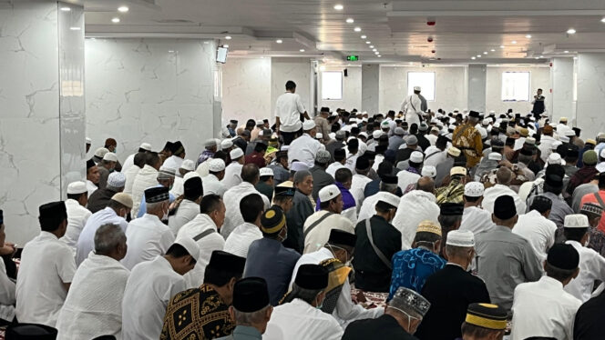 
 Jumatan di Hotel, Khatib Ajak Jemaah Bersyukur Dapat Kesempatan Berhaji